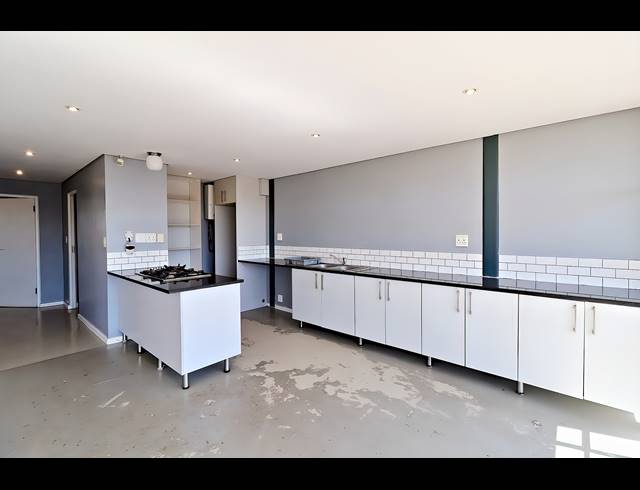518M² BUILDING FOR SALE IN BRIXTON